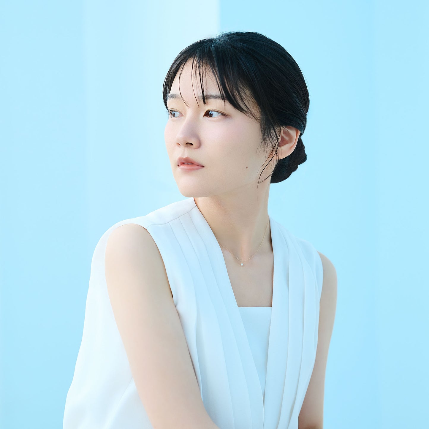 K10YG アクアマリン しずく型ネックレス