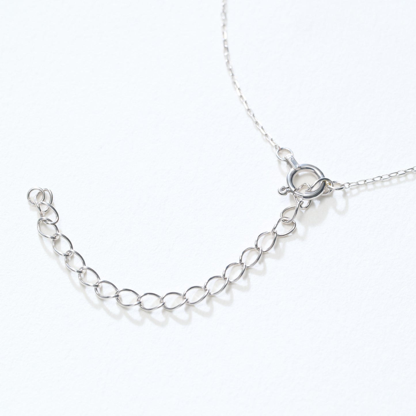 シルバー ラインネックレス